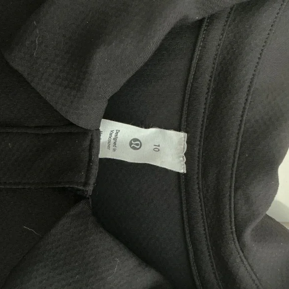 Lululemon Athletica Black Short Sleeve Top - Picture 2 of 3